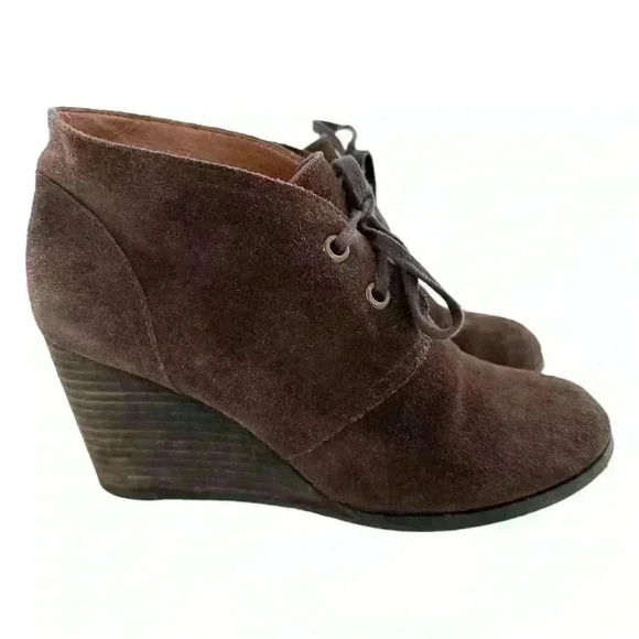Lucky brand sway ankle booties size 7.5 37.5 chocolate brown suede wedge boots - Picture 1 of 13